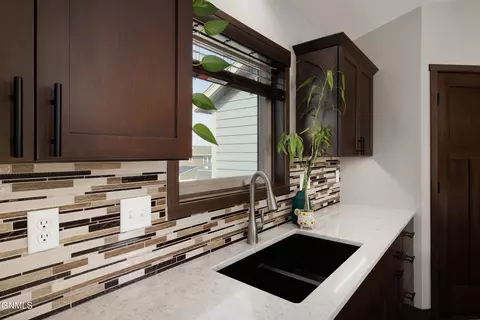 Kitchen - 3427 Shamrock, Dickinson, ND 58601 photo 2 of 3