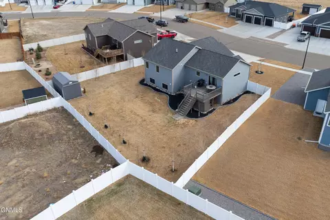 View/Area - 3427 Shamrock, Dickinson, ND 58601 photo 4 of 14