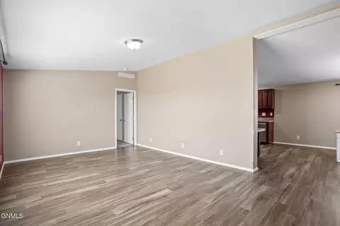5611 Stoneview Ave, Williston, ND 58801 photo 15