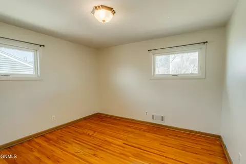 2218 E D Ave, Bismarck, ND 58501 photo 19