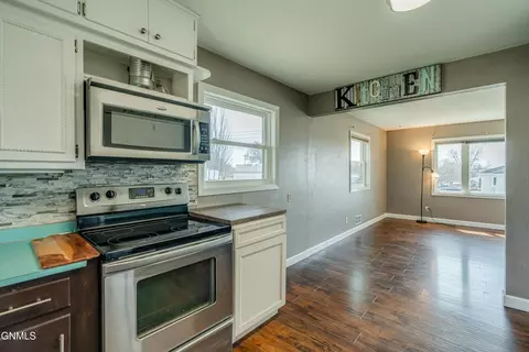 2218 E D Ave, Bismarck, ND 58501 photo 14
