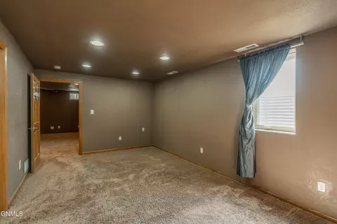 2218 E D Ave, Bismarck, ND 58501 photo 40