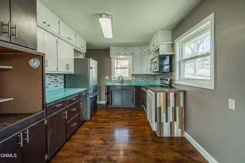 2218 E D Ave, Bismarck, ND 58501 photo 4