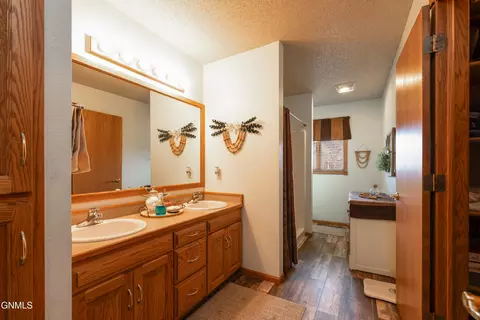 3012 Remuda Dr, Bismarck, ND 58503 photo 17