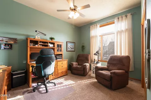 3012 Remuda Dr, Bismarck, ND 58503 photo 7