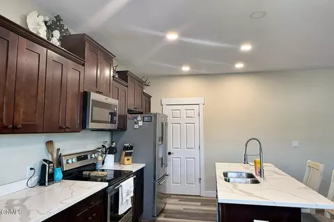 Kitchen - 3720 Rocky Wagon St, Williston, ND 58801 photo 7 of 8