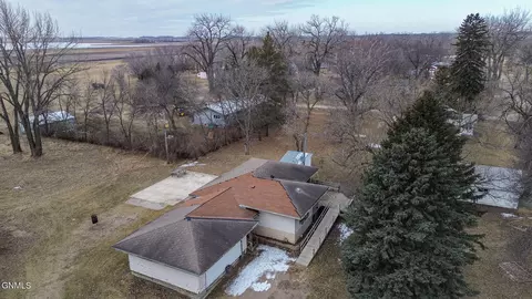 160 Jones Ave, Mchenry, ND 58464 photo 5