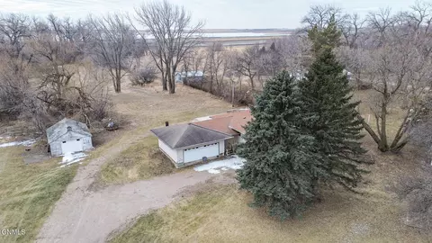 160 Jones Ave, Mchenry, ND 58464 photo 3