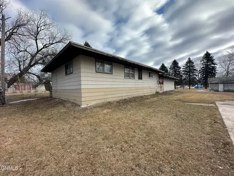 160 Jones Ave, Mchenry, ND 58464 photo 37
