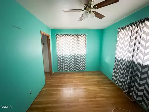 160 Jones Ave, Mchenry, ND 58464 photo 9