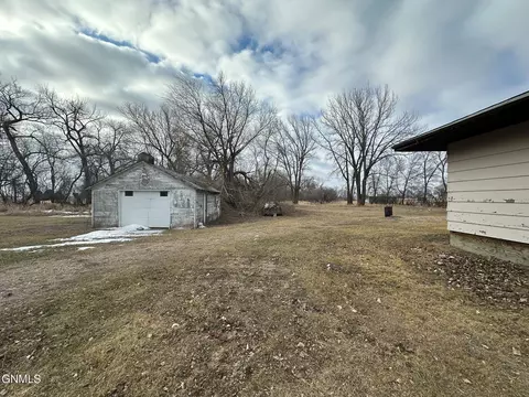 160 Jones Ave, Mchenry, ND 58464 photo 34