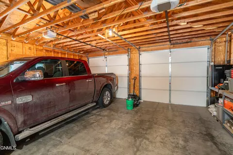 4012 N Valley Loop, Bismarck, ND 58503 photo 37