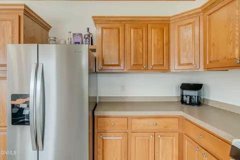 4012 N Valley Loop, Bismarck, ND 58503 photo 3