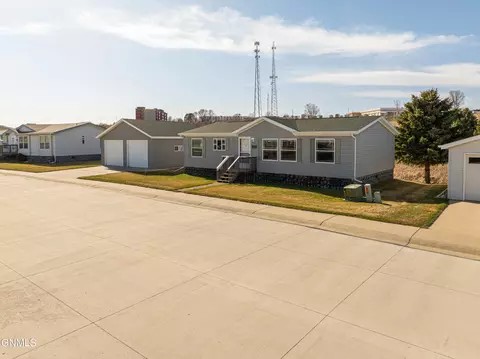 4012 N Valley Loop, Bismarck, ND 58503 photo 57