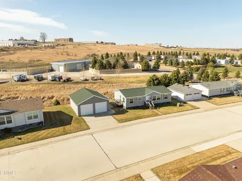 4012 N Valley Loop, Bismarck, ND 58503 photo 61