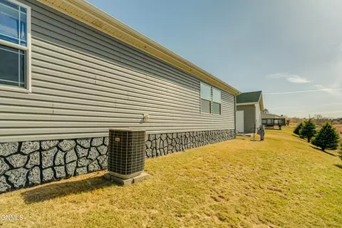 4012 N Valley Loop, Bismarck, ND 58503 photo 55