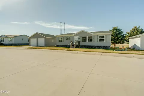 4012 N Valley Loop, Bismarck, ND 58503 photo 41