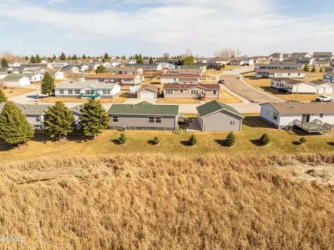 4012 N Valley Loop, Bismarck, ND 58503 photo 70