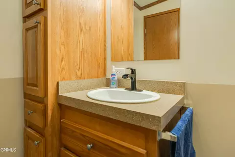 4012 N Valley Loop, Bismarck, ND 58503 photo 25