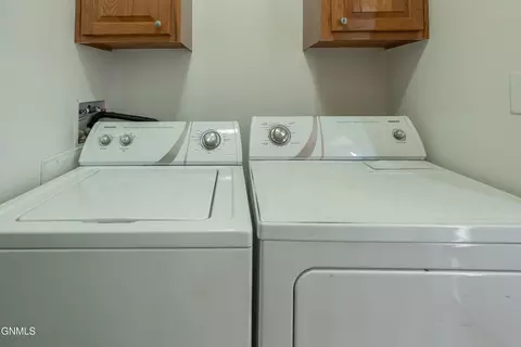 4012 N Valley Loop, Bismarck, ND 58503 photo 13