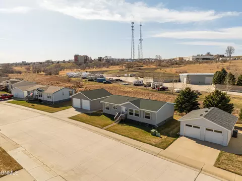 4012 N Valley Loop, Bismarck, ND 58503 photo 58