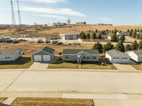4012 N Valley Loop, Bismarck, ND 58503 photo 60