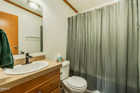 4012 N Valley Loop, Bismarck, ND 58503 photo 30