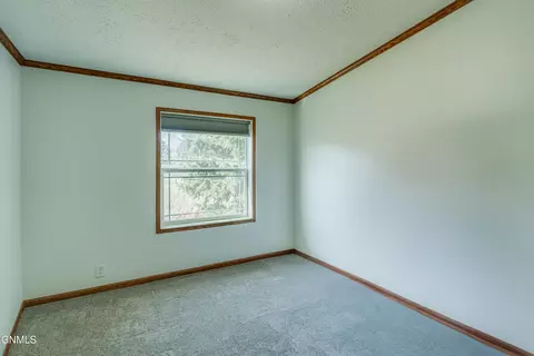 4012 N Valley Loop, Bismarck, ND 58503 photo 34