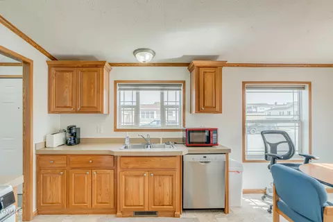4012 N Valley Loop, Bismarck, ND 58503 photo 7