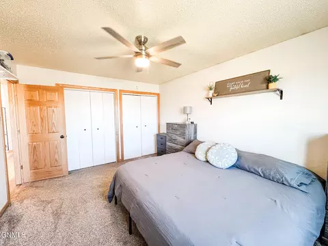 81 68th St E, Williston, ND 58801 photo 16