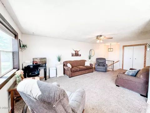 81 68th St E, Williston, ND 58801 photo 6