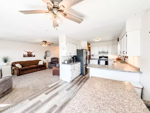81 68th St E, Williston, ND 58801 photo 9