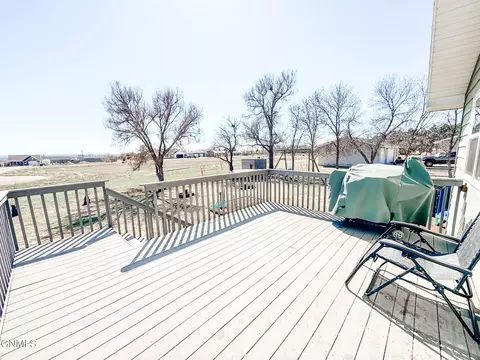 81 68th St E, Williston, ND 58801 photo 28