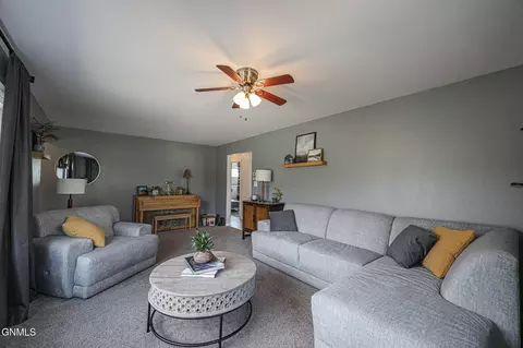 Living - 1817 E Ave E, Bismarck, ND 58501 photo 2 of 4