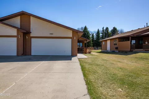 1953 E Capitol Ave, Bismarck, ND 58501