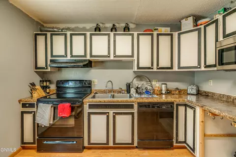2127 Boulevard Ave E, Bismarck, ND 58501 photo 13