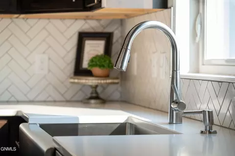 Kitchen - 4837 Cornice Lp, Bismarck, ND 58503 photo 5 of 5