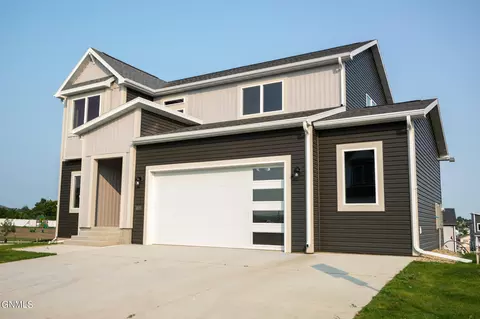 Exterior - 4837 Cornice Lp, Bismarck, ND 58503 photo 2 of 10