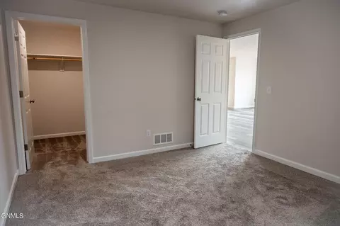 Bedroom - 4837 Cornice Lp, Bismarck, ND 58503 photo 10 of 10