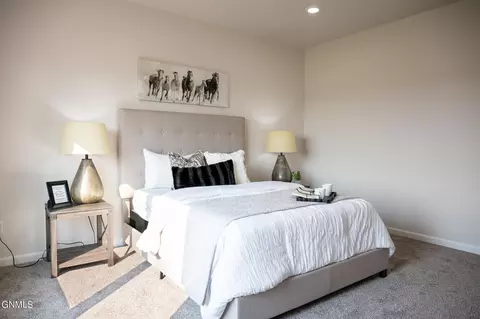 Bedroom - 4837 Cornice Lp, Bismarck, ND 58503 photo 2 of 10