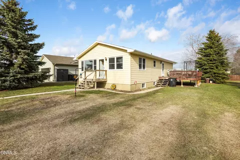 12 High St, Ray, ND 58849 photo 2