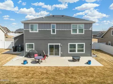 6815 University Ave N, Williston, ND 58801 photo 6
