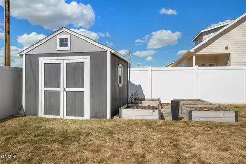 6815 University Ave N, Williston, ND 58801 photo 7