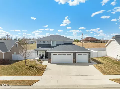 6815 University Ave N, Williston, ND 58801 photo 8
