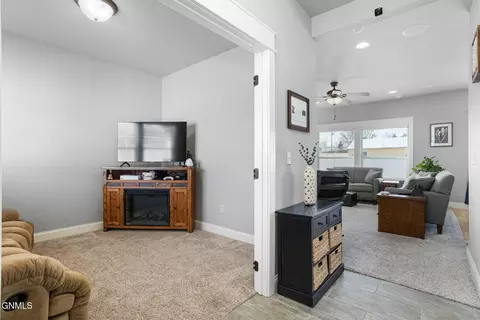 6815 University Ave N, Williston, ND 58801 photo 14