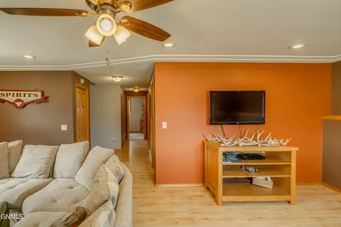 2000 Union Loop NW, Mandan, ND 58554 photo 17