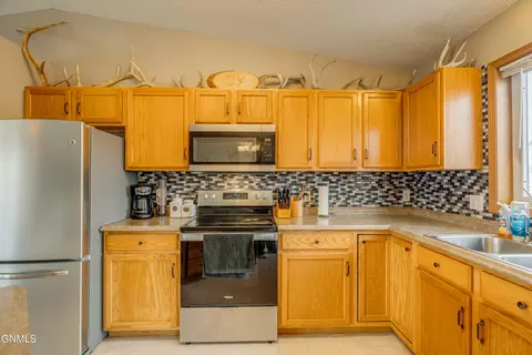 2000 Union Loop NW, Mandan, ND 58554 photo 11