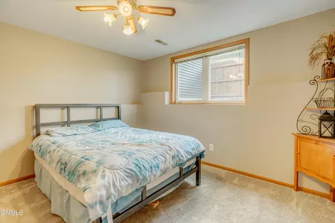 2000 Union Loop NW, Mandan, ND 58554 photo 25