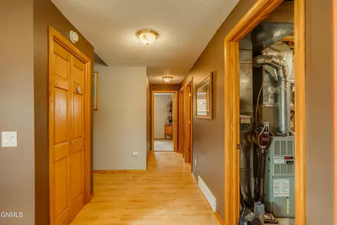 2000 Union Loop NW, Mandan, ND 58554 photo 20