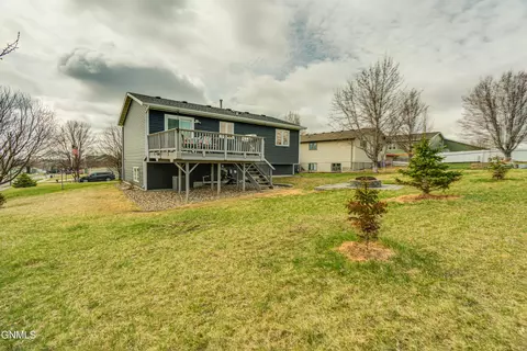 2000 Union Loop NW, Mandan, ND 58554 photo 37